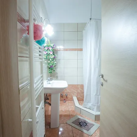 Vana's Downtown * Tríkala